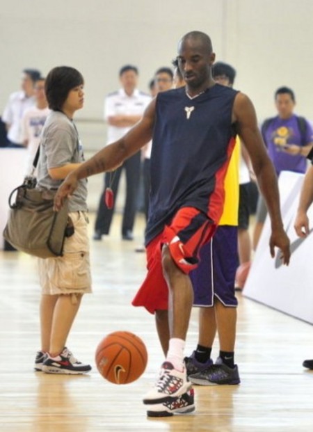 2012科比中国行全记录_虎扑NBA新声