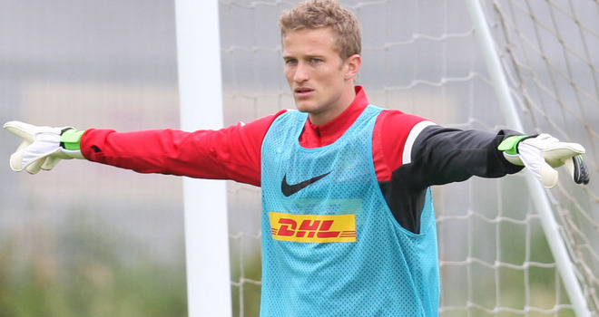 林德加德:我想当曼联的主力门将