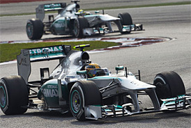 沃尔夫:罗斯伯格的团队精神值得表扬_虎扑赛车