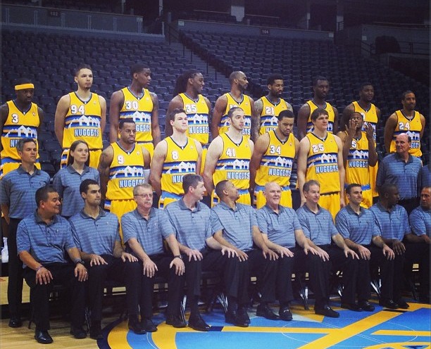 2012-13掘金队集体照.