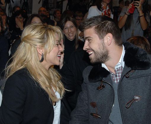 知情人士透露皮克与夏奇拉或在今夏完婚_虎扑