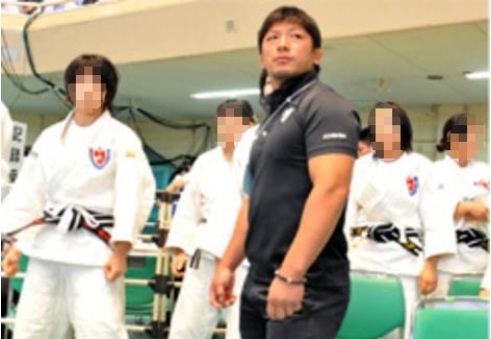家法 体罚 打 女生 屁屁 家法 体罚 抽 阴 的 故事 ...