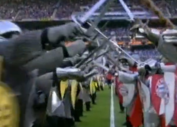 剑拔弩张!欧冠创意开幕式为正赛暖场