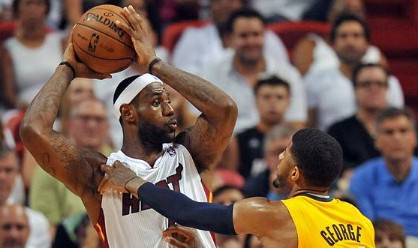 NFL名宿:我愿指导詹姆斯如何打四分卫_虎扑N