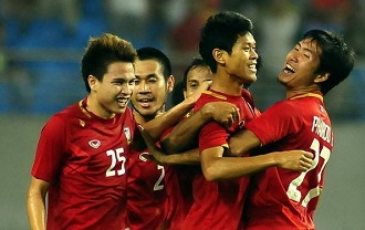 泰国职业队数量远超中国,很少有人不会踢球_虎