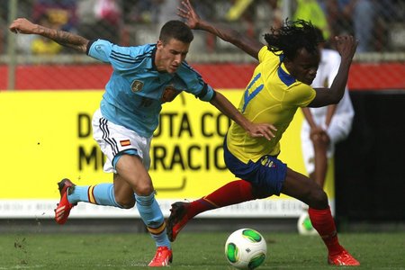 特略昨日首次代表西班牙亮相厄瓜.