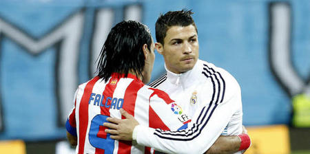 皇马缺锋霸?法媒:C罗或助推法尔考加盟