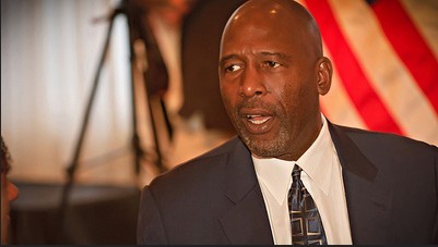 西:霍华德成不了詹姆斯科比这样的球员_虎扑N