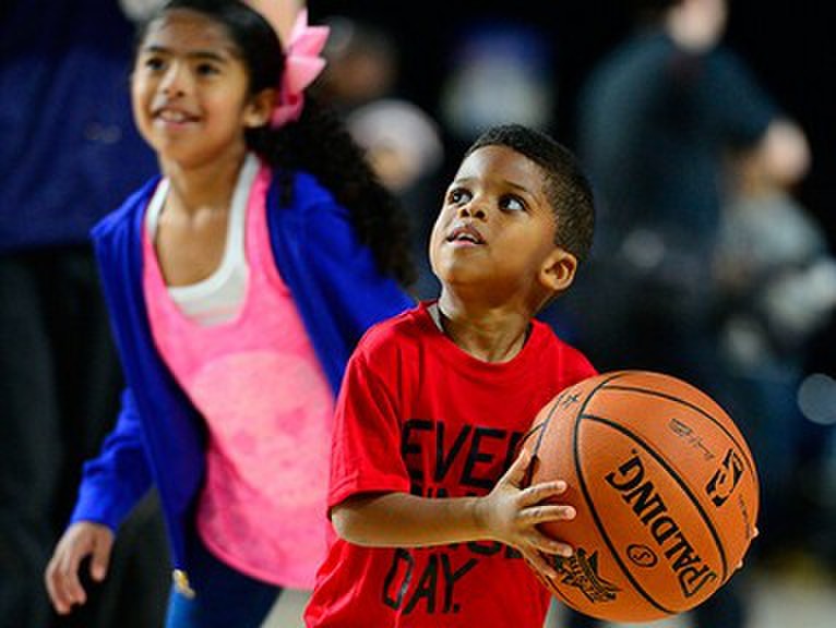 小保罗:利拉德那小子不错_虎扑NBA新声