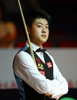 英锦赛梁文博错失147分,携于德陆进次轮_虎扑