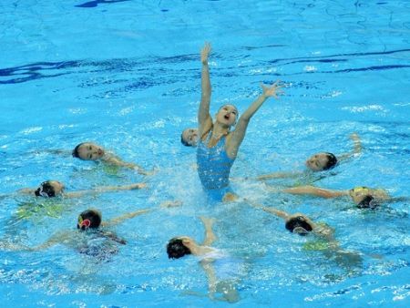 中国花游队蝉联国际泳联花样游泳大奖赛冠军