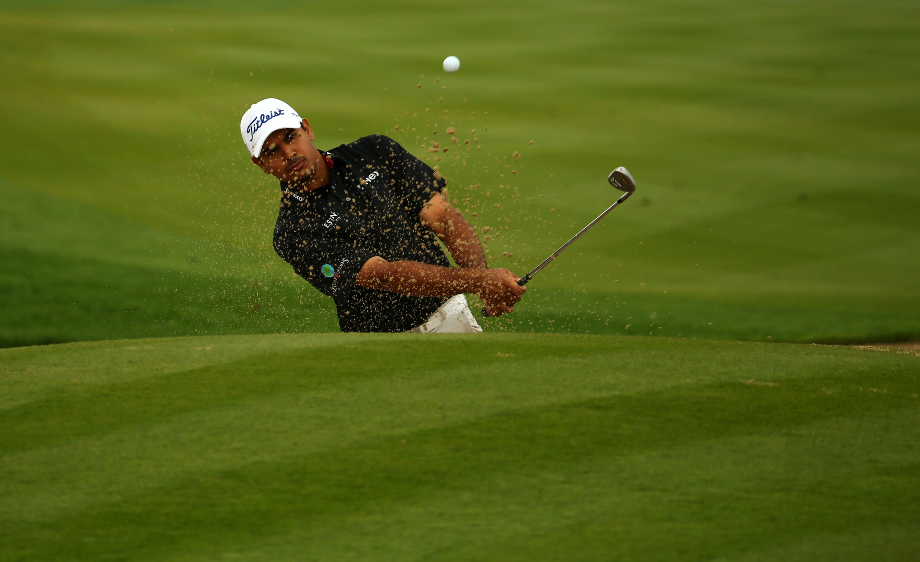 加甘吉特-布乎拉在高尔夫锦标赛的一杆_虎扑其