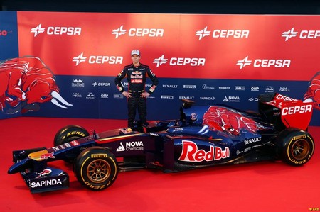 红牛二队发布STR9，依旧“食蚁兽”_虎扑赛车新声