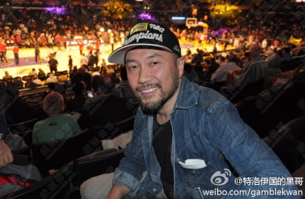 井上雄彦现场观战湖人vs步行者的比赛_虎扑NBA新声