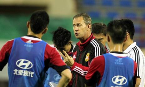 佩兰将赴亚洲杯抽签现场,国足五月开始热身_虎