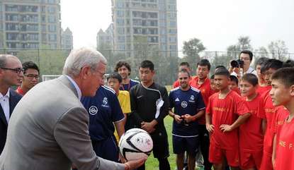 恒大足球青训队图片