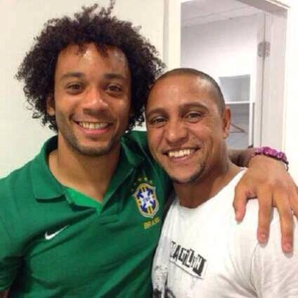 祝世界上最好的左边后卫生日快乐.