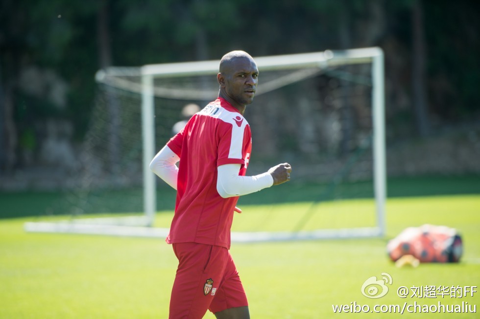 阿比达尔从国家队退役.