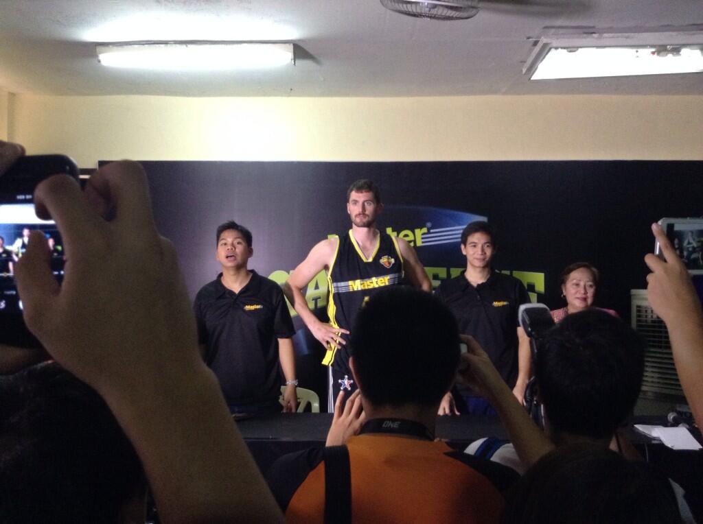 凯文-乐福被交易到了马尼拉?.