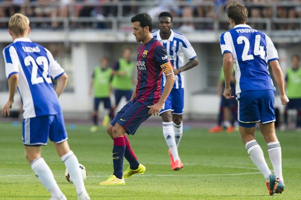 布斯克茨在被选举为巴萨队长后的.