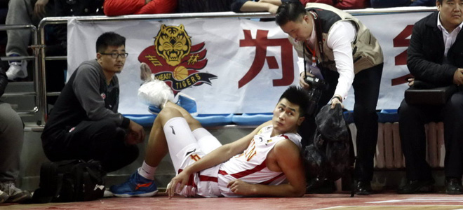 吉林队李安未随队前往客场,脚踝消肿较好_虎扑