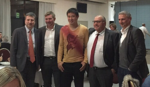 董方卓造访安特卫普,受副市长热情接待_虎扑中