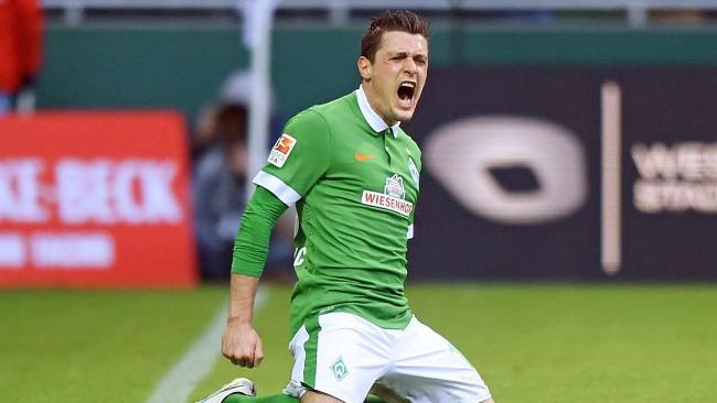 官方:不莱梅与球队中场核心续约至2018