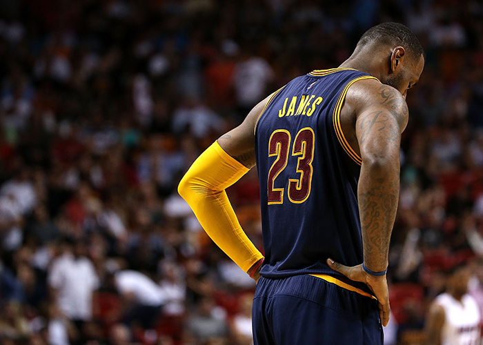 詹姆斯重返热火，骑士连胜遭终结_虎扑其他新声