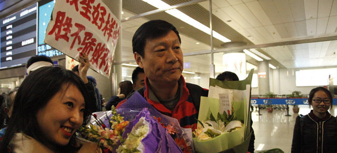 青岛男篮重新集结,李秋平延迟归队_虎扑CBA新