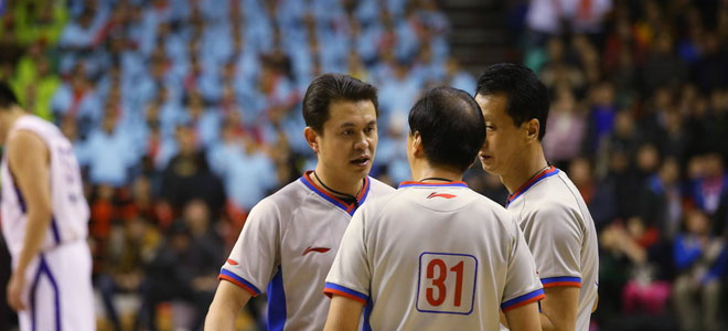 CBA即将启动职业裁判计划_虎扑CBA新声