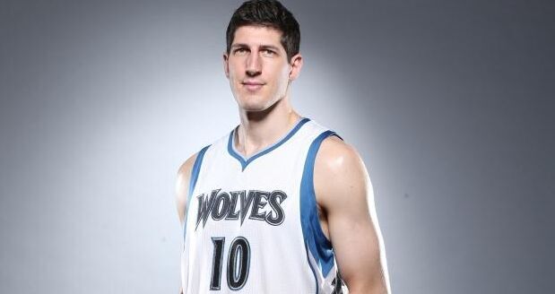 鲁代日:通过观看美国电影学英语_虎扑NBA新声