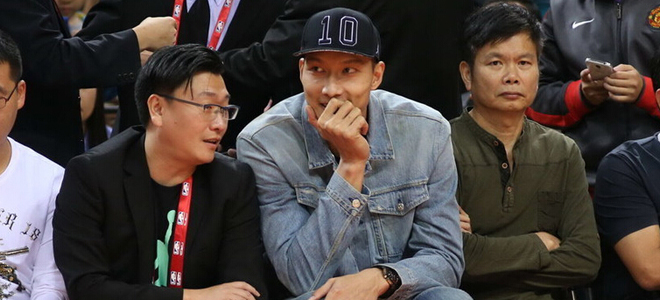 易建联现身 NBA中国赛 深圳站_虎扑CBA新声