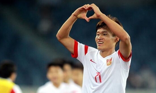 皇马公布青年欧冠战大巴黎名单:林良铭入选_虎