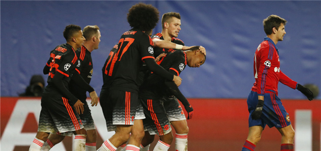 欧冠:马夏尔救主,曼联1-1平中央陆军