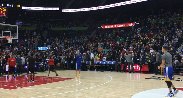 库里赛前练习Logo三分仅丢一球_虎扑NBA新声