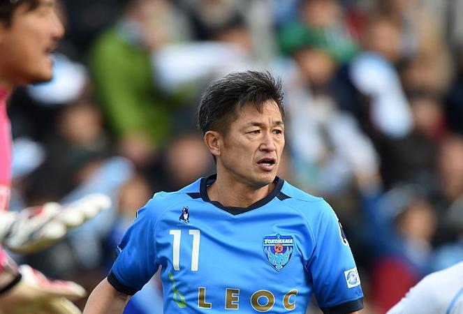 致敬!三浦知良再刷新J联赛最年长出场纪录_虎