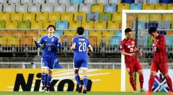 水原主帅:上港队员有能力,但严重缺乏经验_虎