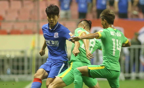半场战报：登巴巴头球破门，申花1-0绿城