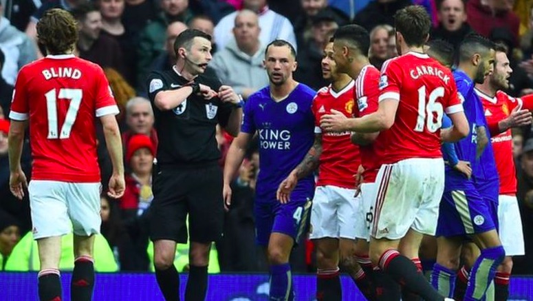 英超颁布多项新规则:球员包围裁判将染黄_虎扑