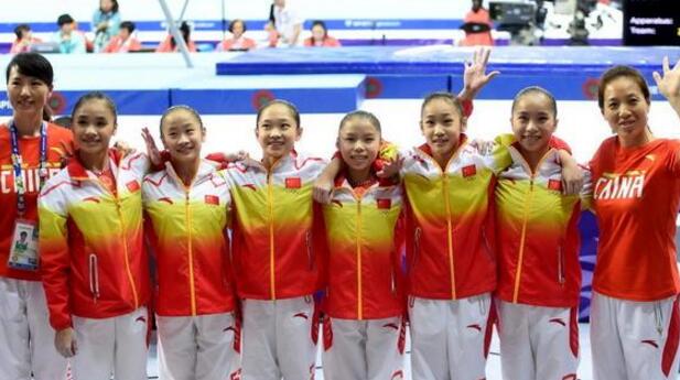 中国女子体操队获得团体铜牌