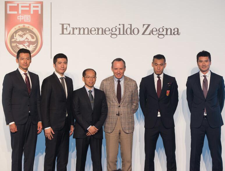 签约意大利著名品牌,国足新装出战12强赛_虎扑