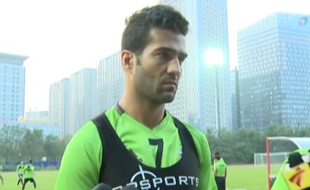 伊朗大将:中国队员都很棒,不会预测结果_虎扑