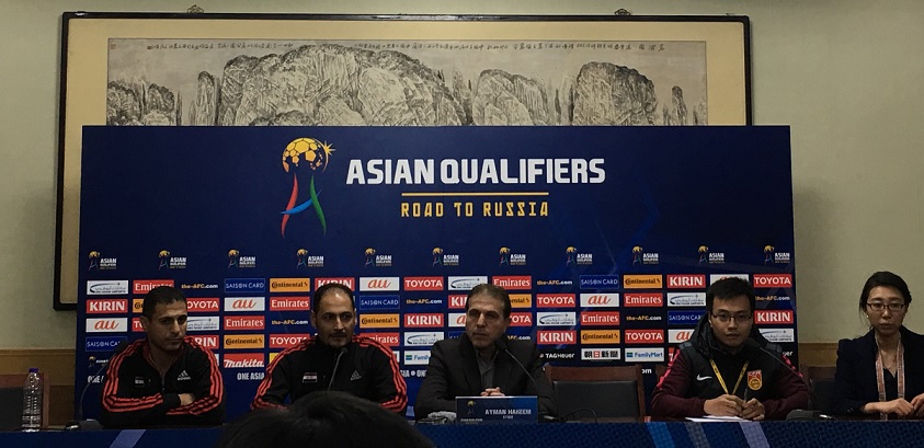 叙利亚主帅:球员频繁倒地是合理利用规则_虎扑