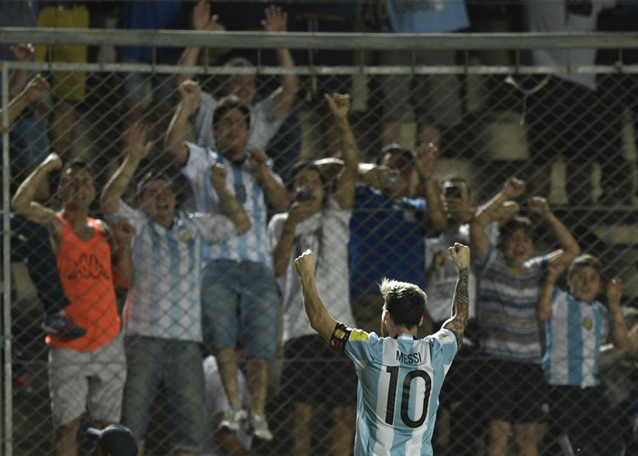 梅西代表阿根廷宣布拒绝接受采访_虎扑其他新