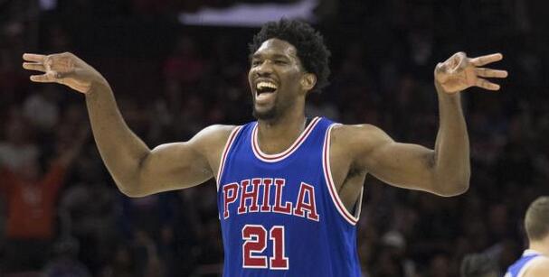 王的表演!恩比德7分钟爆砍17分_虎扑NBA新闻