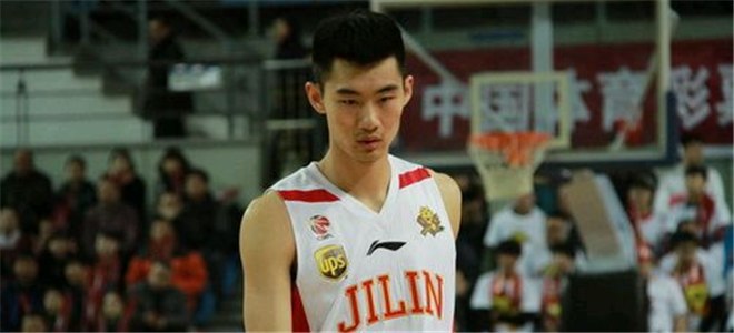 崔晋铭砍35分创职业生涯新高