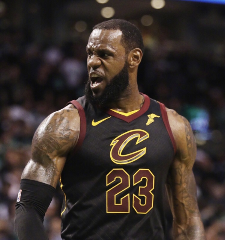 勒布朗-詹姆斯(2017-18赛季,612分),2.