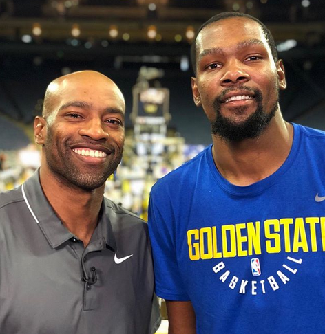 nba加拿大官方发布卡特与杜兰特的合影
