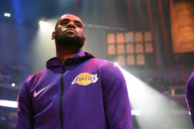 一位骑士成员认为上赛季让詹姆斯消耗很大 NBA新闻 一位骑士成员认为上赛季让詹姆斯消耗很大 NBA新闻