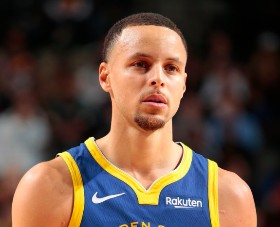 库里赛后告诉东契奇:继续你现在做的事情就行了 NBA新闻 库里赛后告诉东契奇:继续你现在做的事情就行了 NBA新闻